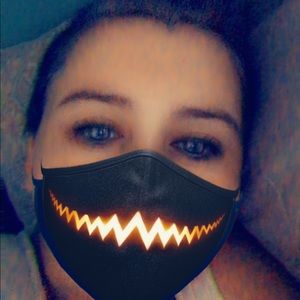 Meet your Posher, Shania